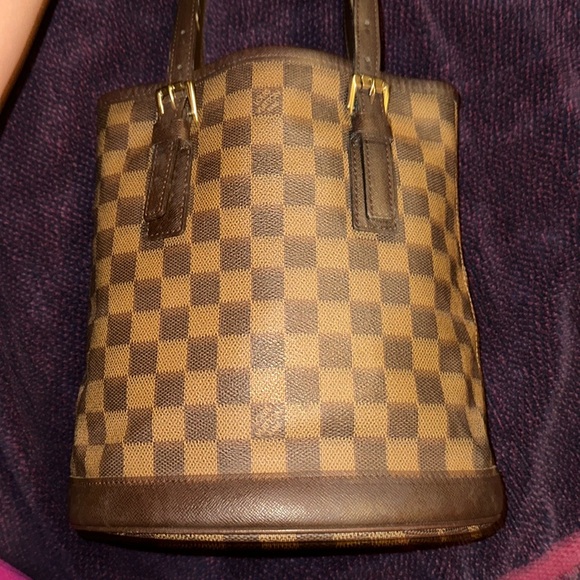 Louis Vuitton Damier Ebene Marais Bucket Bag (EUC) - Picture 6 of 15
